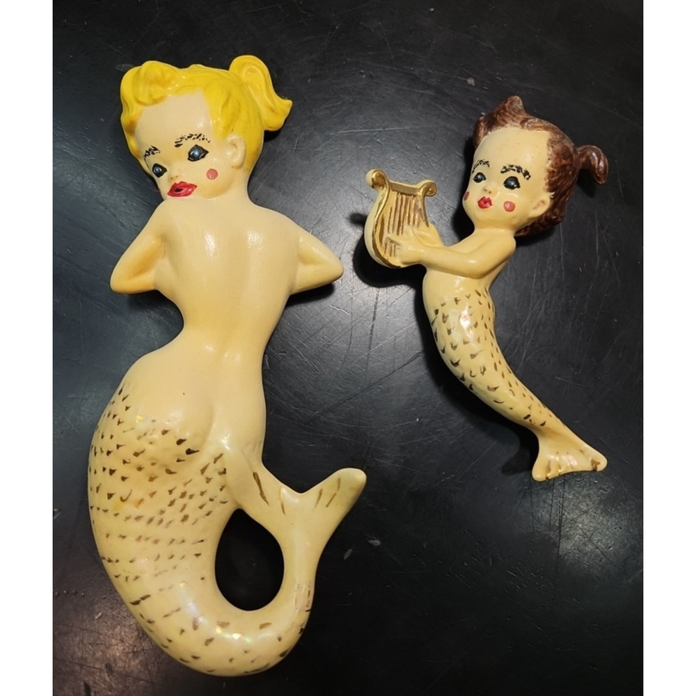 Vintage MCM Mermaid & Baby 1960s Ceramic Chalkware Beach Fantasy Wall Hangings - Picture 2 of 16